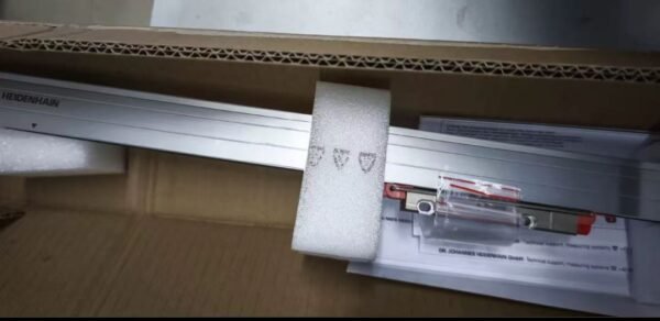 689680-09 Absolute sealed linear encoder